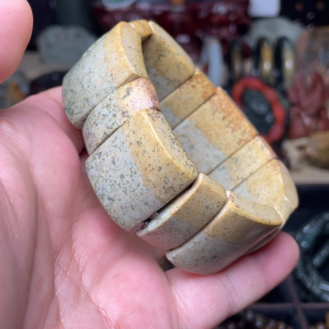 岫岩河磨玉（透闪石质玉）未镶嵌颈饰