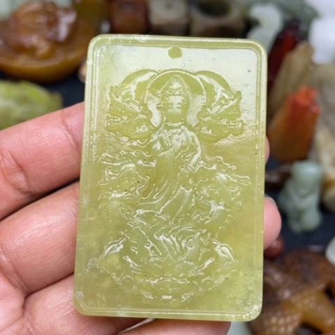 蛇纹石玉未镶嵌颈饰36