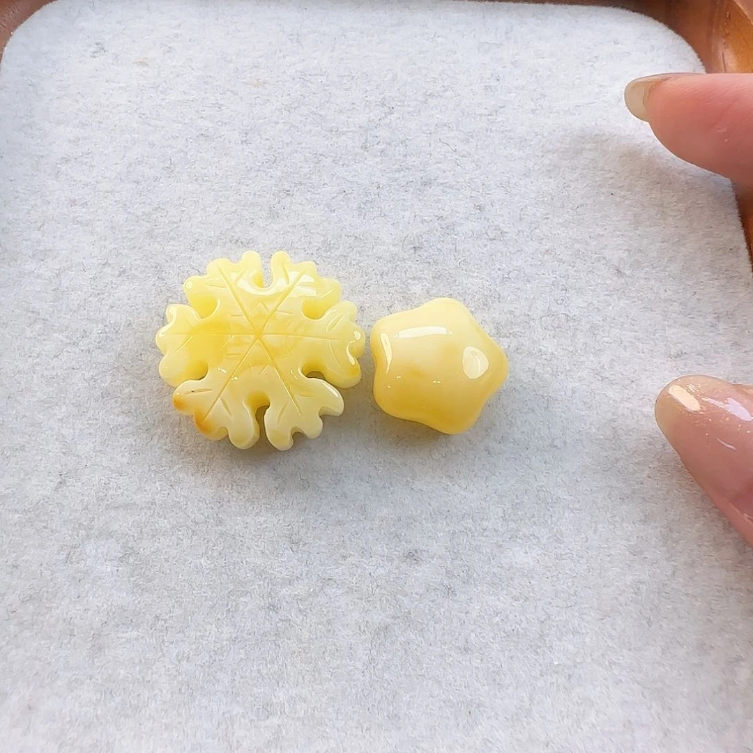 琥珀珠宝奇石未镶嵌