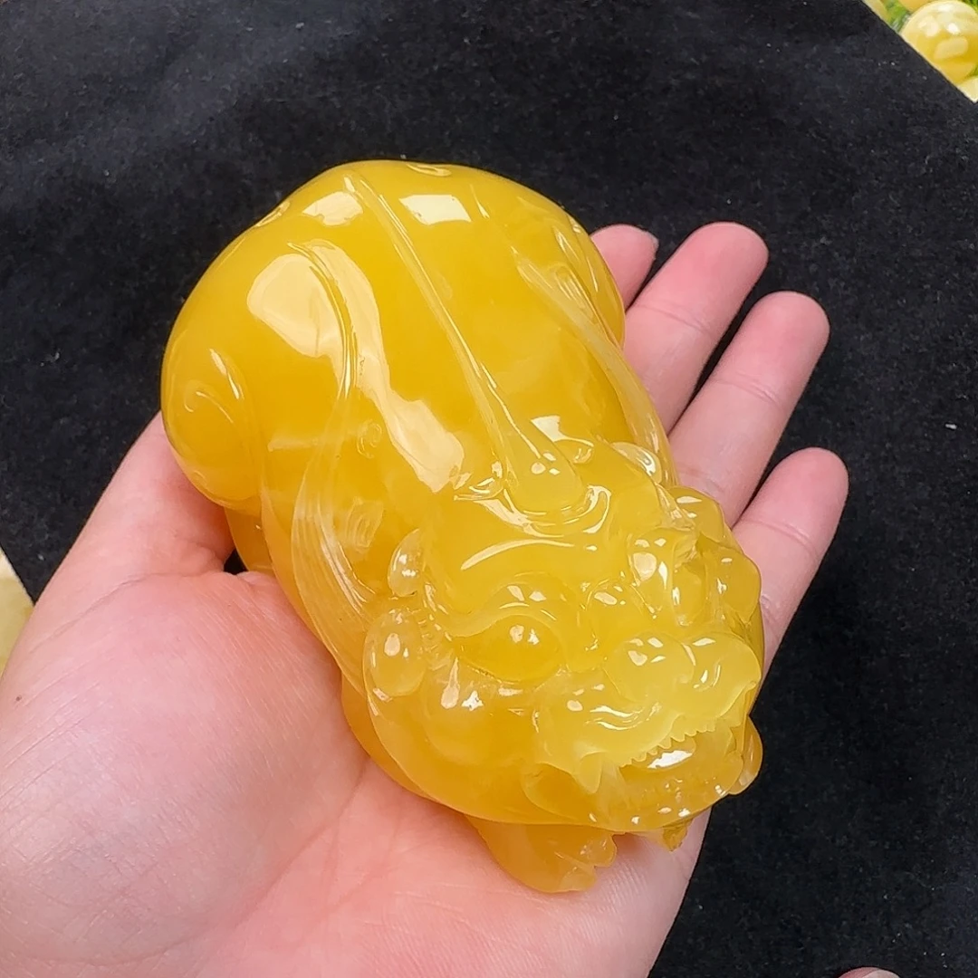 蜜蜡未镶嵌珠宝奇石