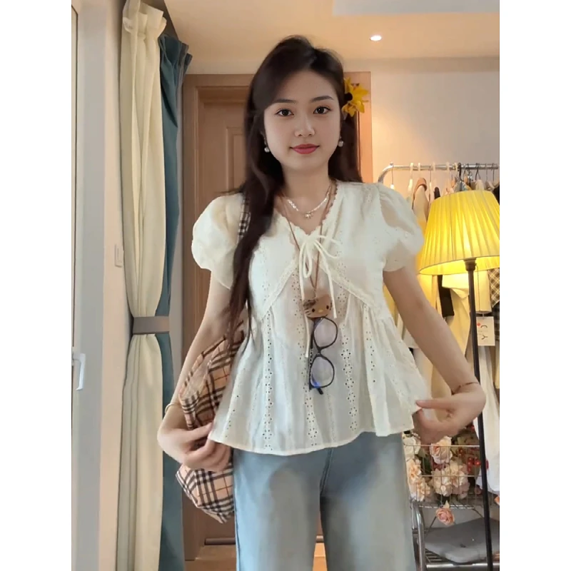 大码胖mm韩系蕾丝边V领短袖衬衫女夏季纯欲风减龄娃娃衫短款上衣
