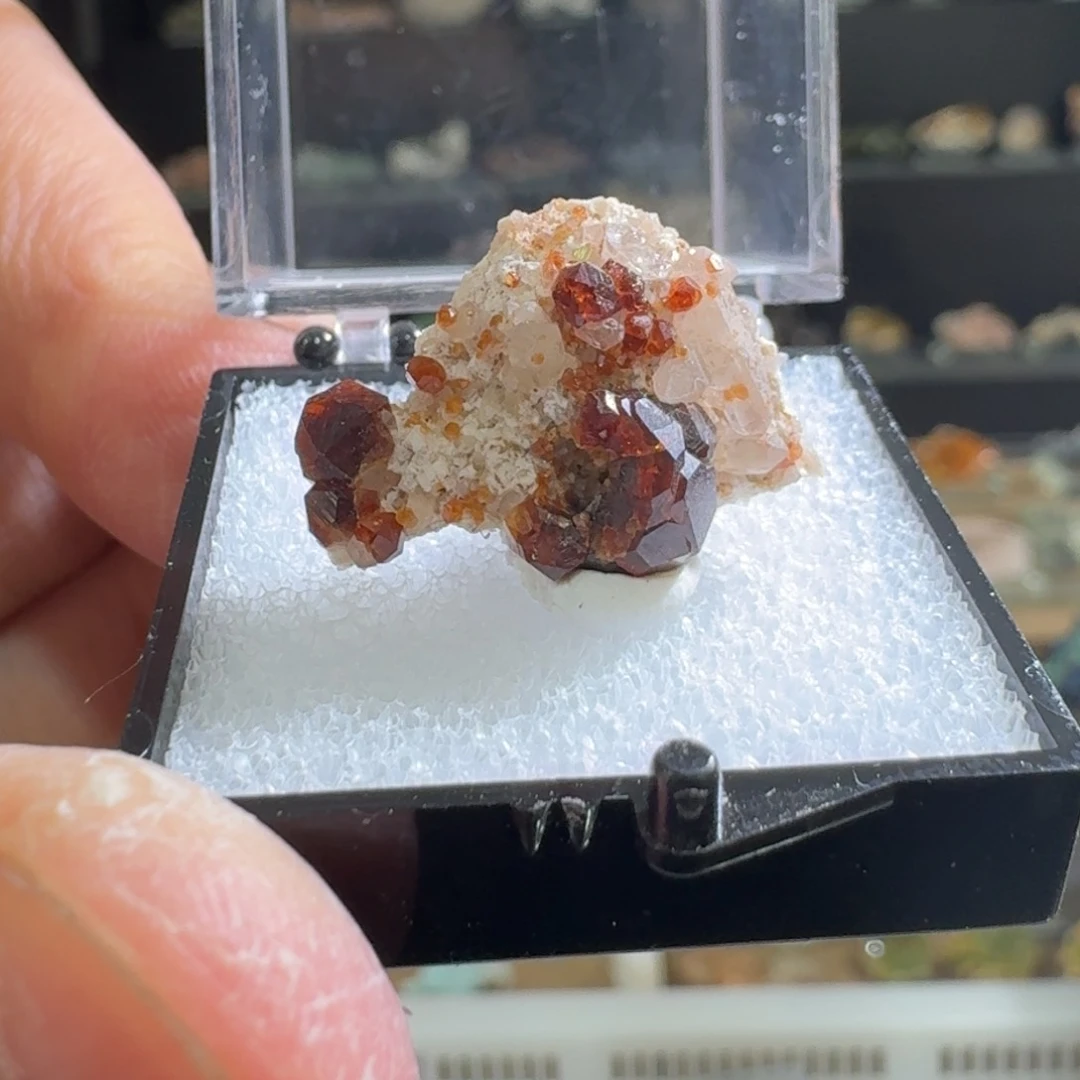 月下珠宝严选矿物