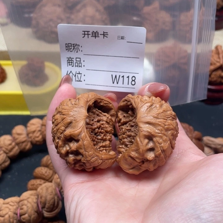 王***社把件桃核文玩的好的人