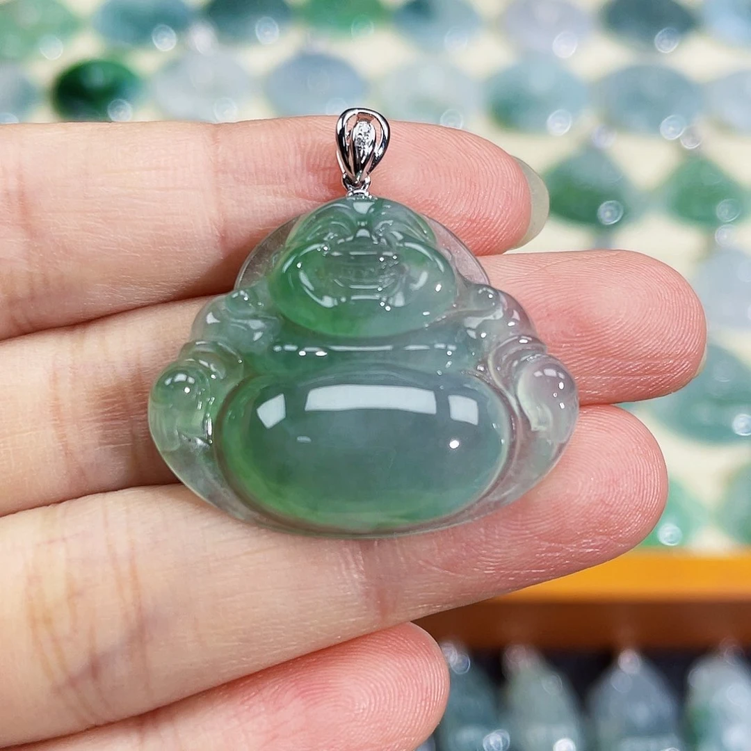 翡翠18K金镶嵌颈饰吊坠