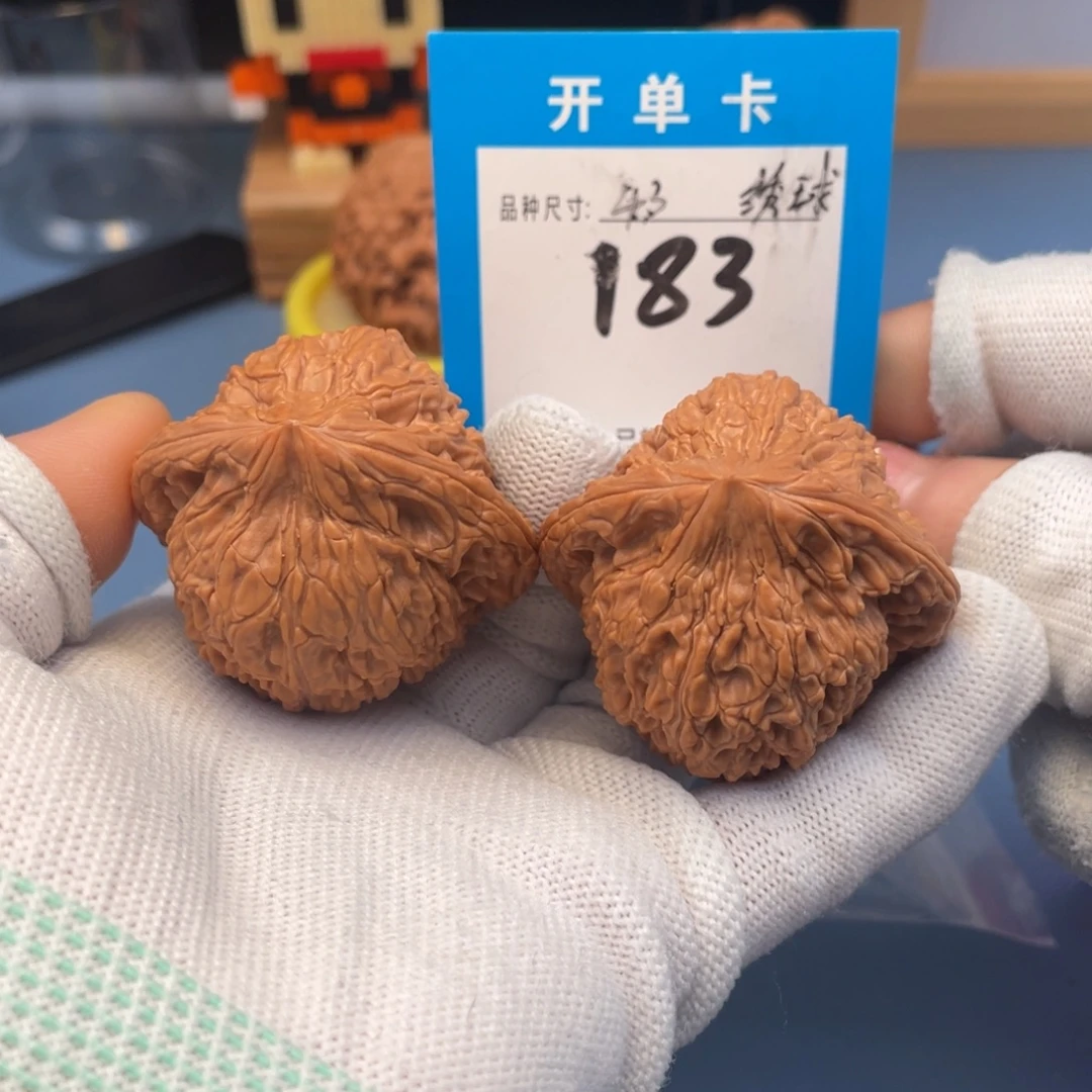 吊坠桃核文玩核桃