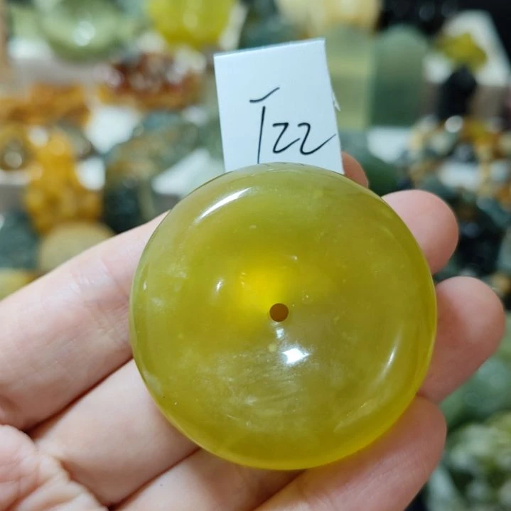 岫玉未镶嵌平安扣挂坠