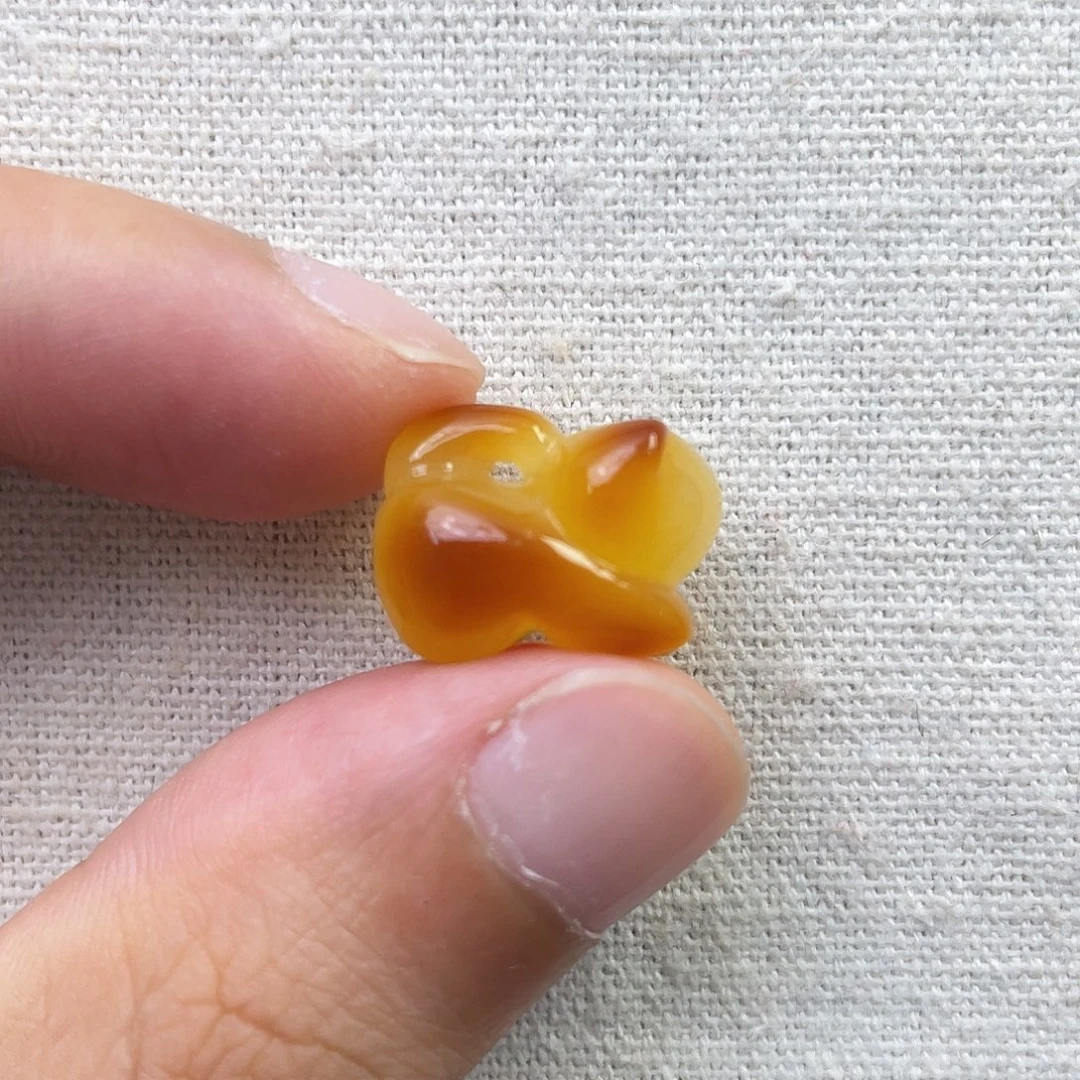 琥珀未镶嵌珠宝奇石趴趴猫