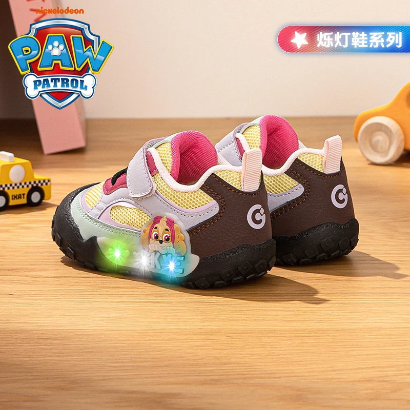 汪汪队女童运动鞋3-6岁2025秋冬季网面新款幼儿园儿童闪灯跑步鞋