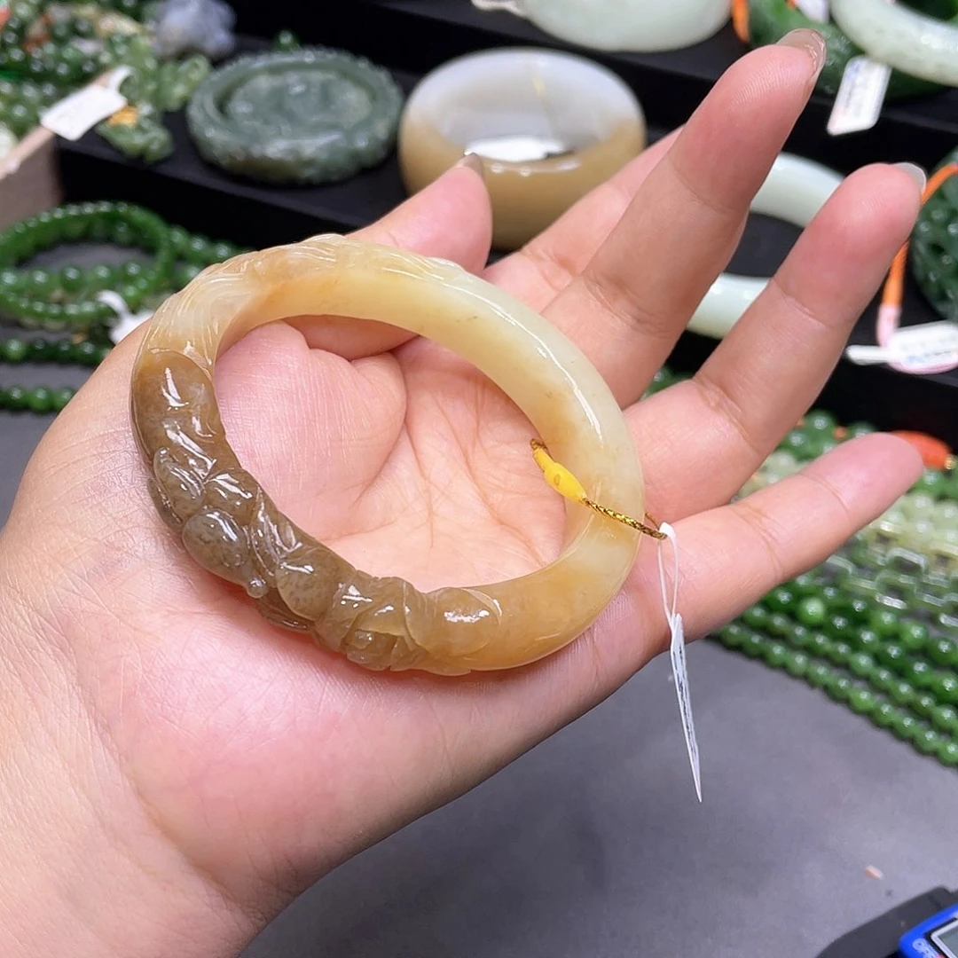 和田玉手镯58圈口55未镶嵌