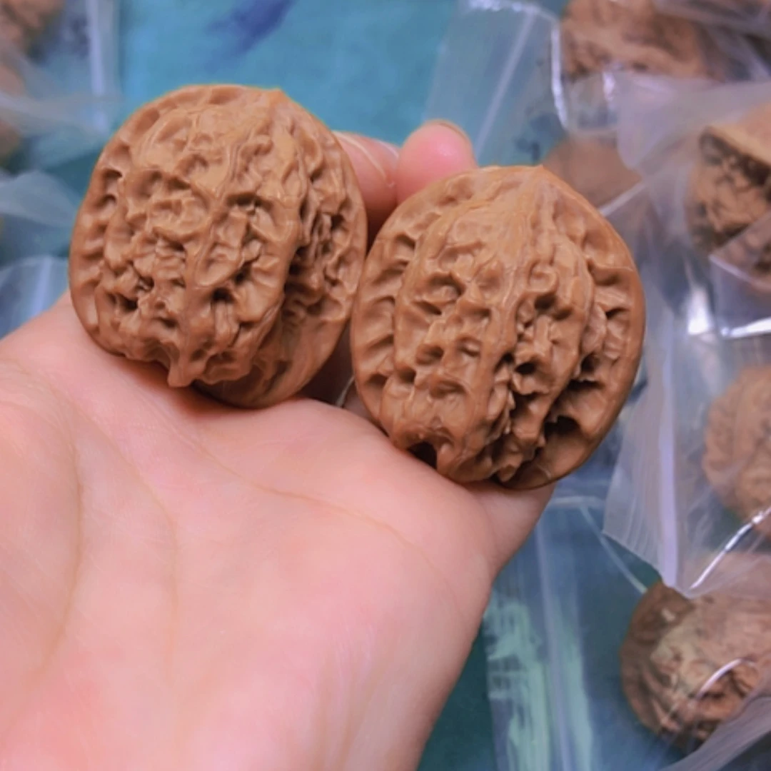 【闪购商品】摆件核桃35磐石修尖