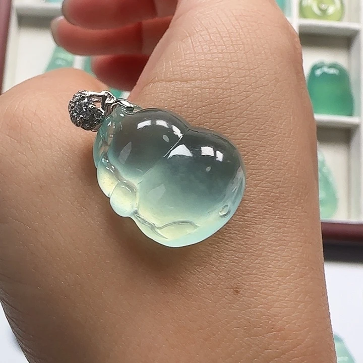 岫玉银S925镶嵌颈饰葫芦