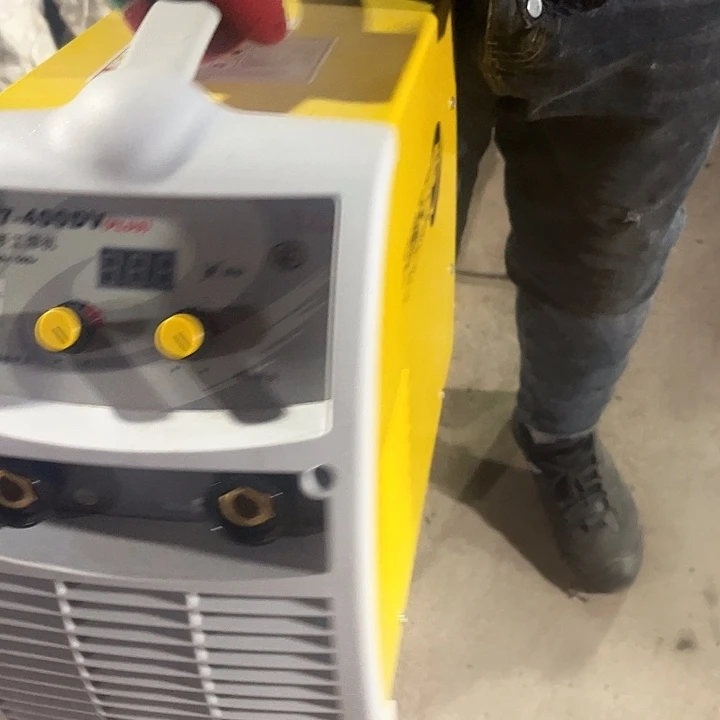 阿***斌沪通天工400代10米