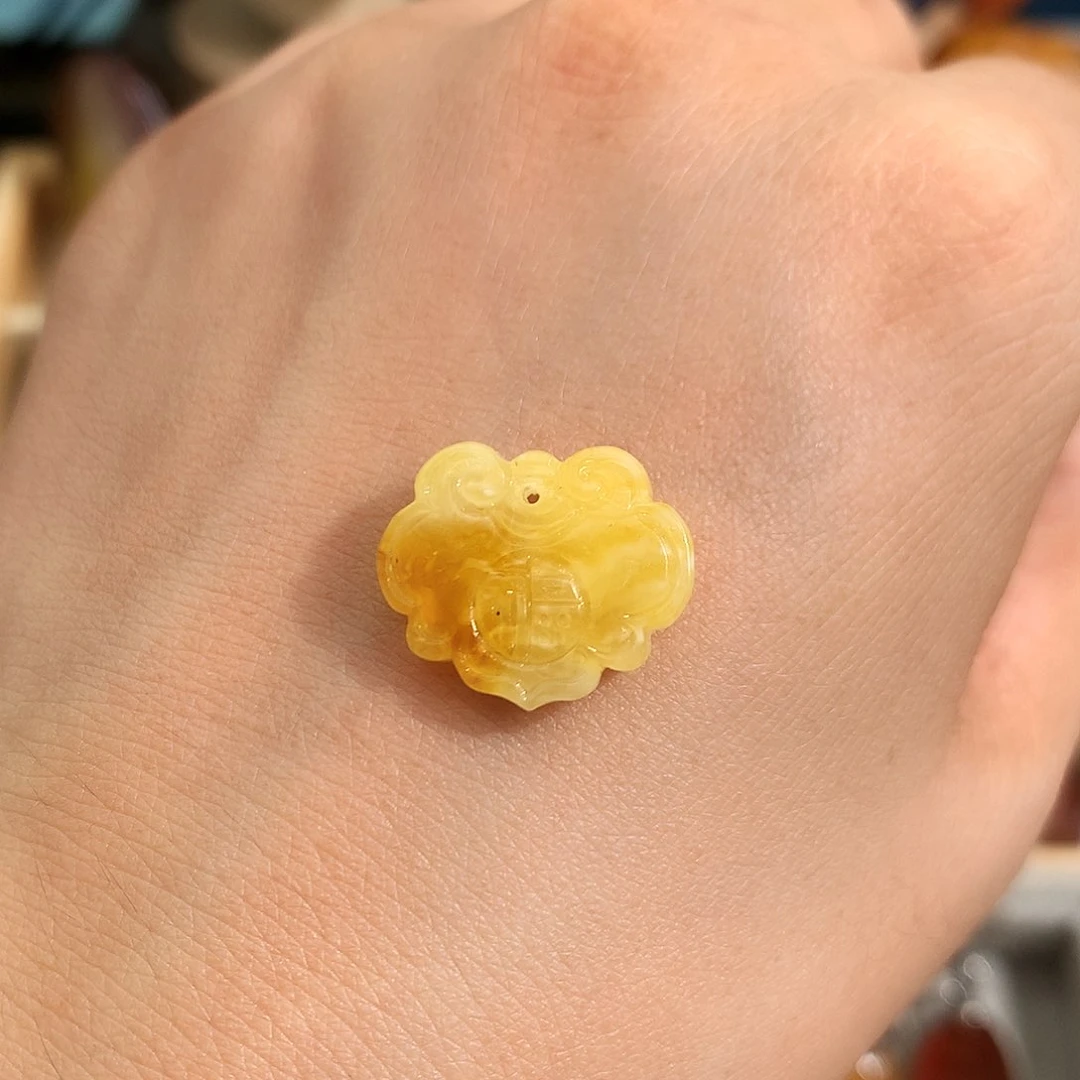 未镶嵌琥珀裸石我