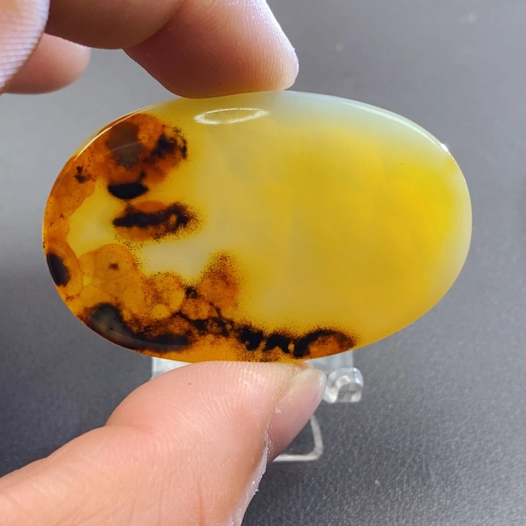 齐***风玛瑙/玉髓未镶嵌颈饰