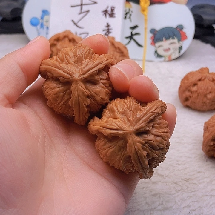 吊坠文玩核桃那****事三棱