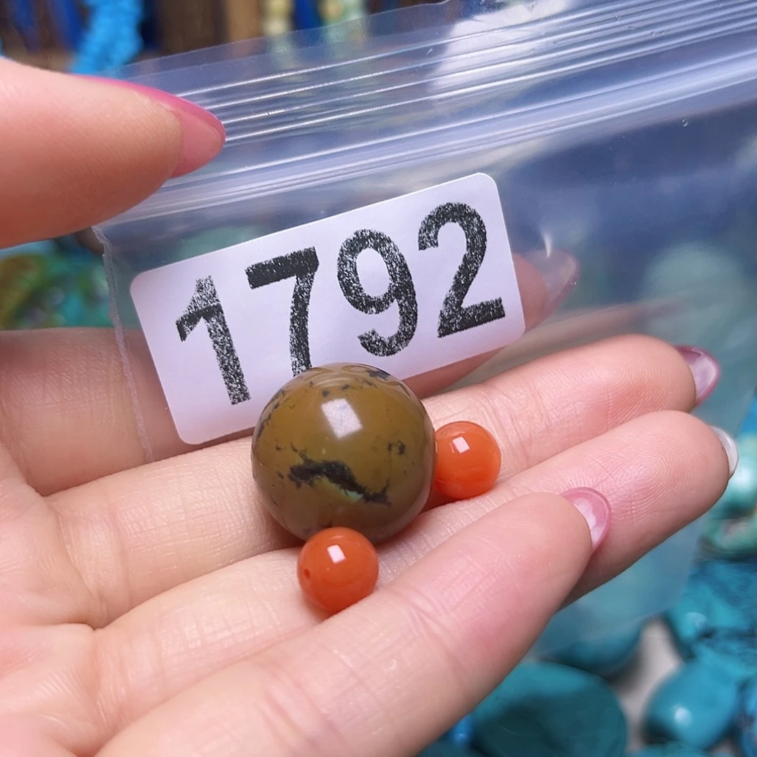 南红玛瑙未镶嵌珠宝半成品