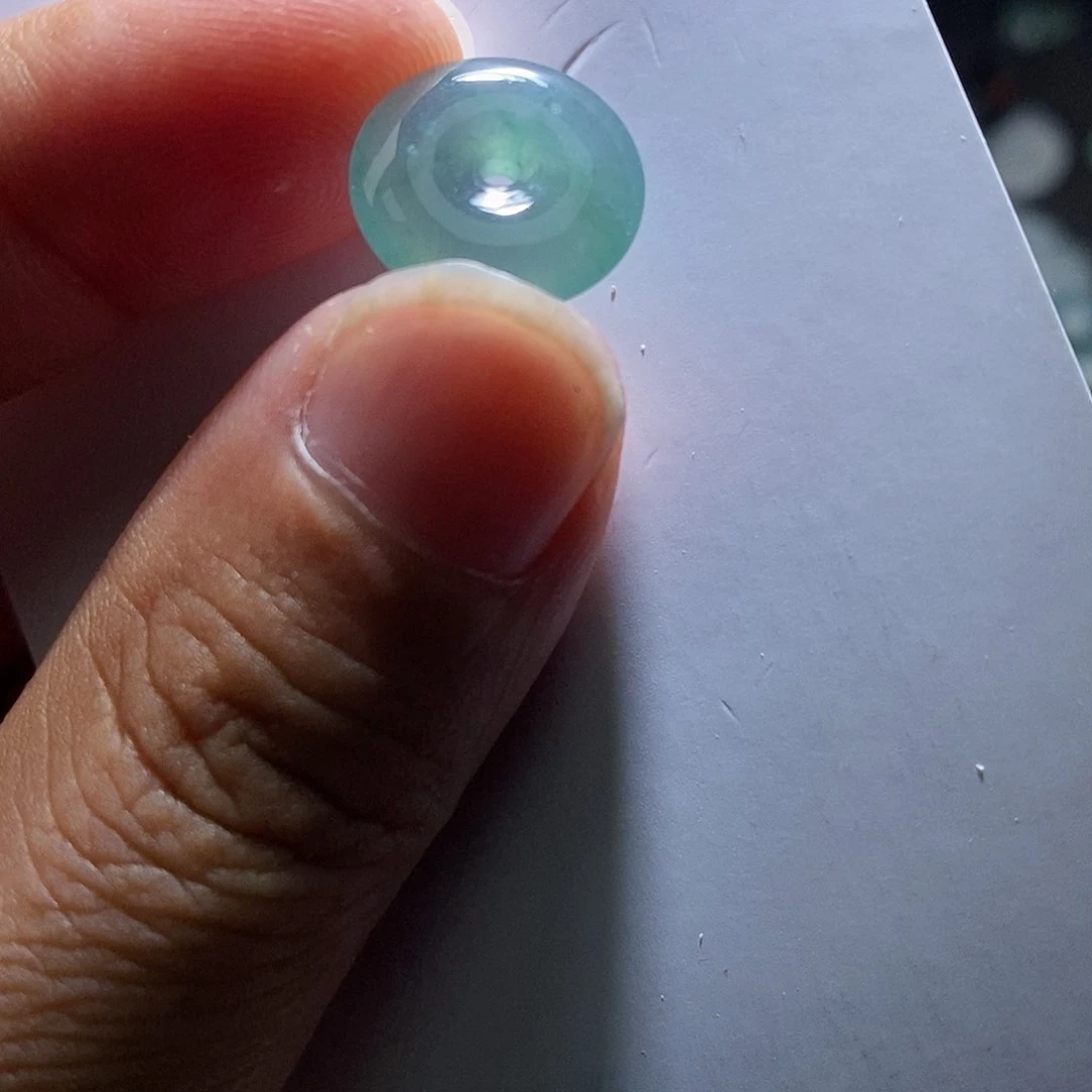 翡翠颈饰未镶嵌天然