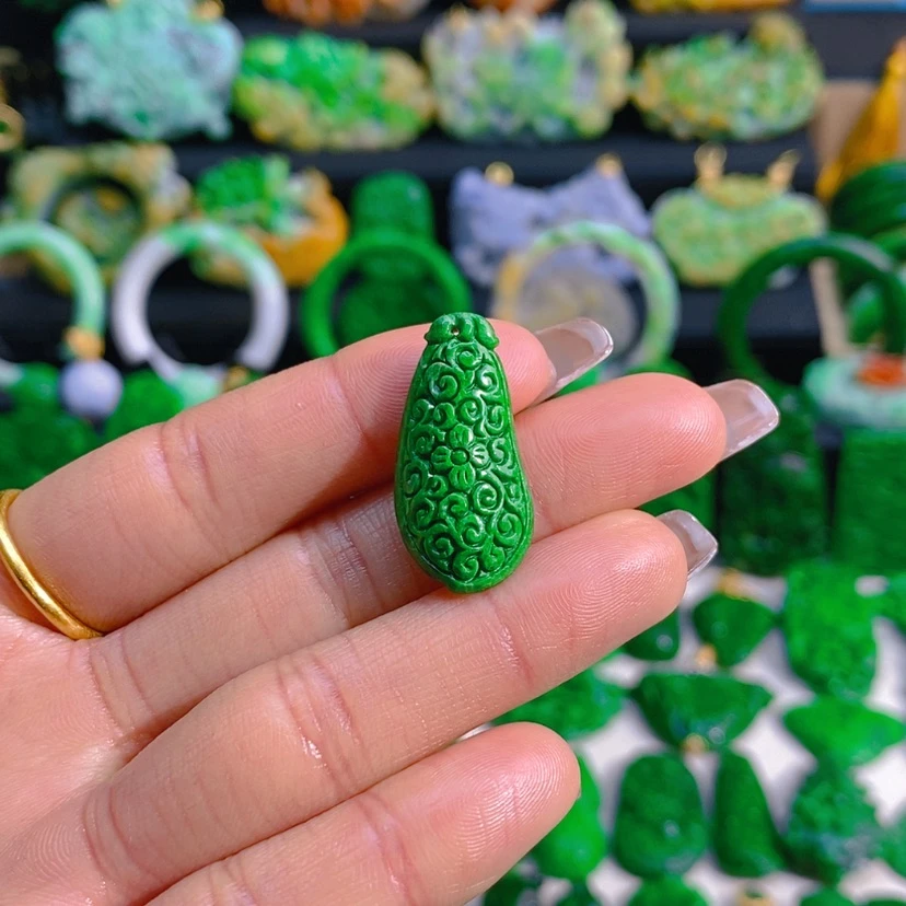 【闪购商品】翡翠颈饰未镶嵌豆子