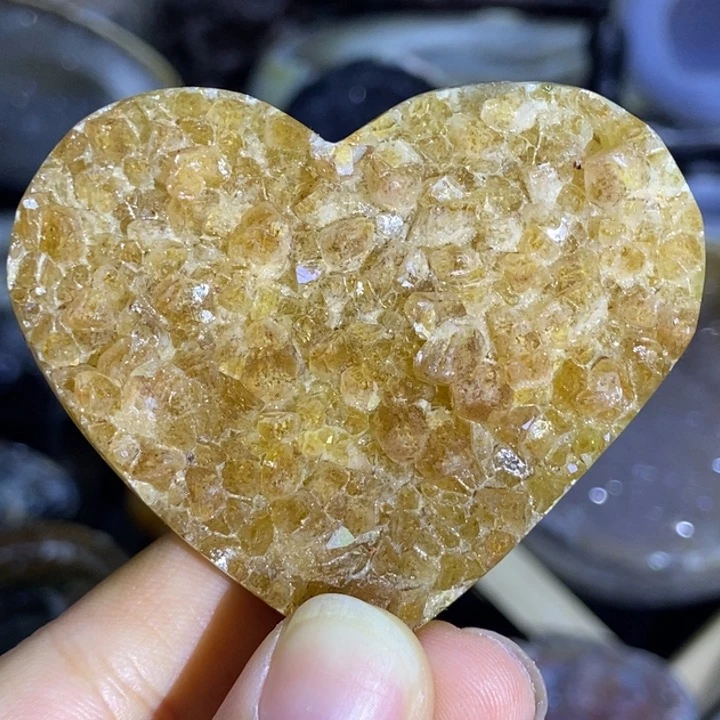 水晶珠宝半成品未镶嵌黄水爱心