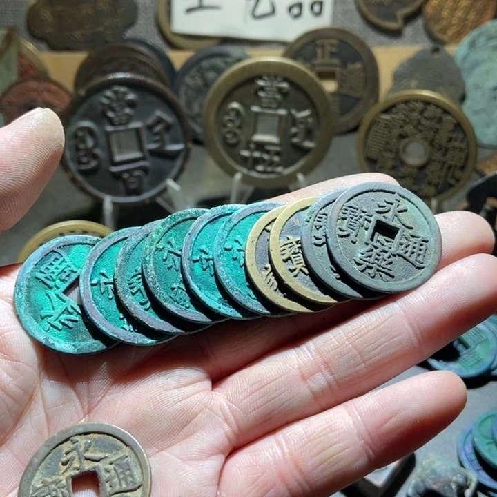 望***川铜现代工艺品仿制品