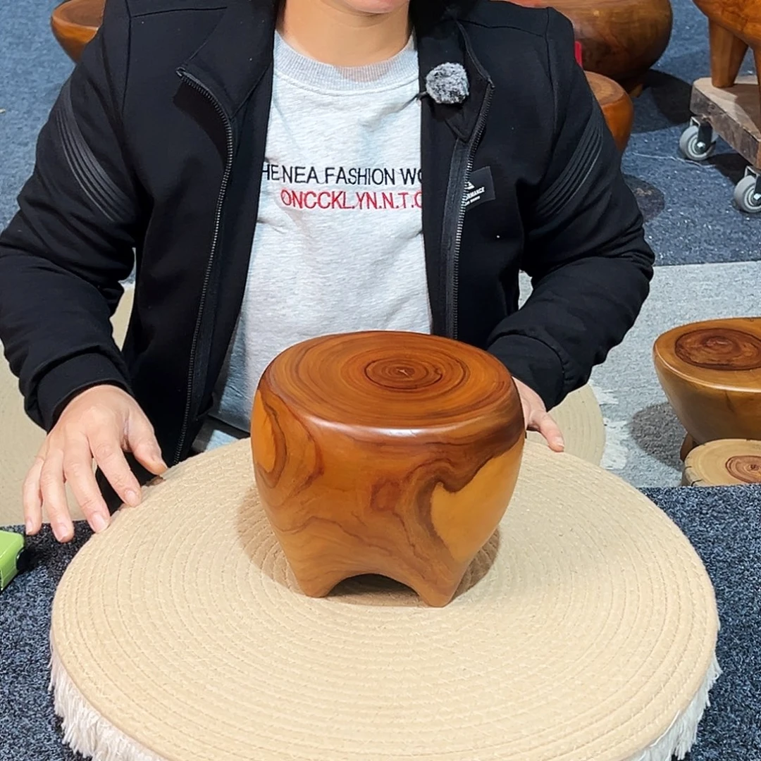 7 号香樟木尺寸：17-15-15cm