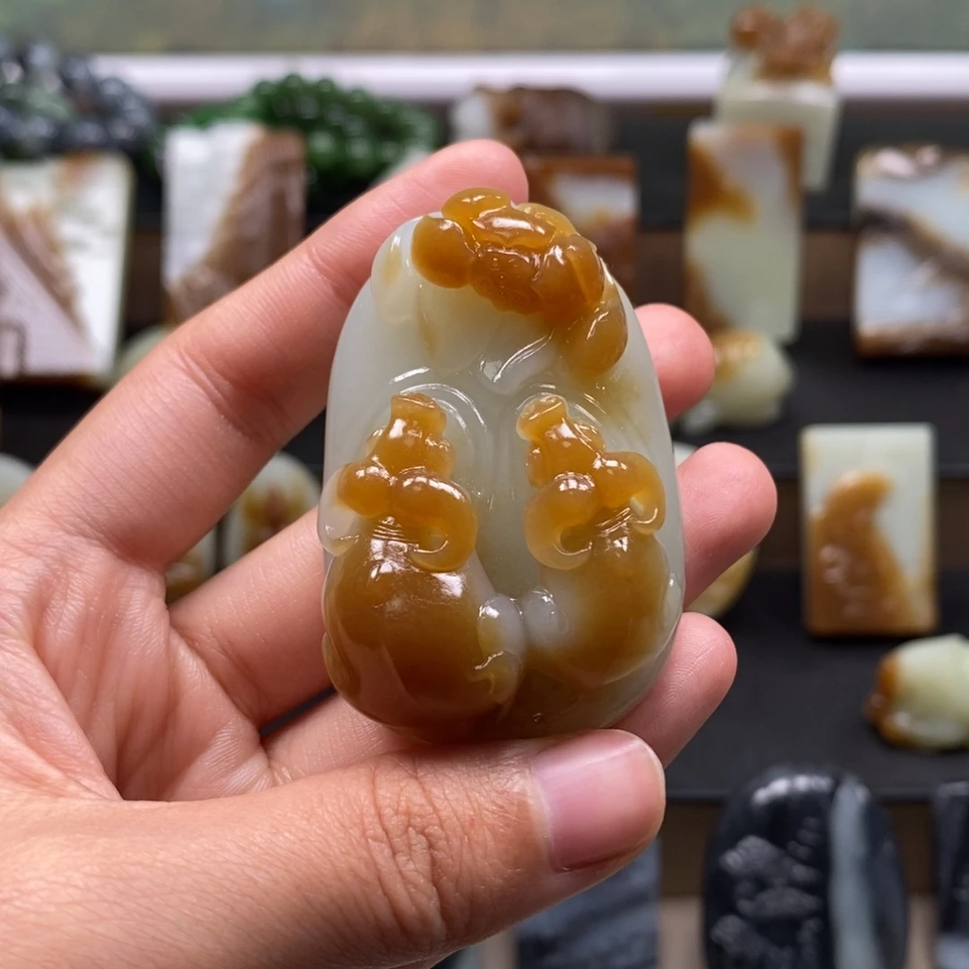 未镶嵌和田玉挂件