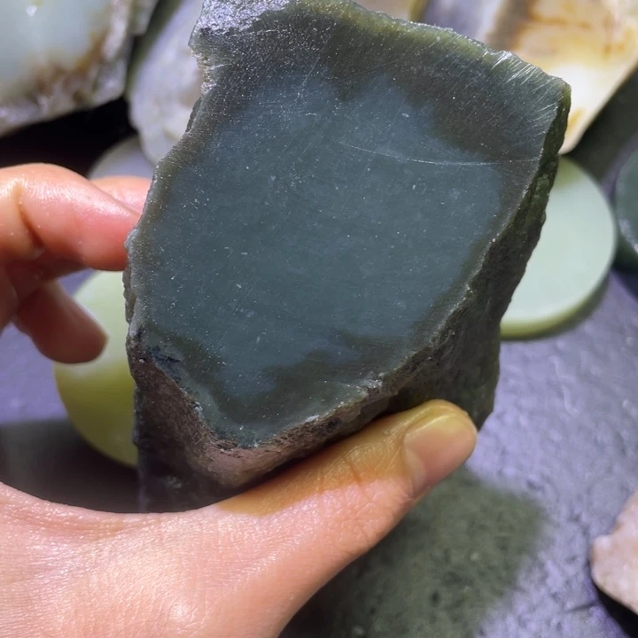 和田玉（糖玉）未镶嵌珠宝半成品