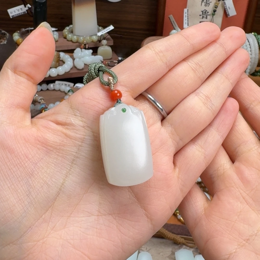 和田玉（糖玉）未镶嵌手链