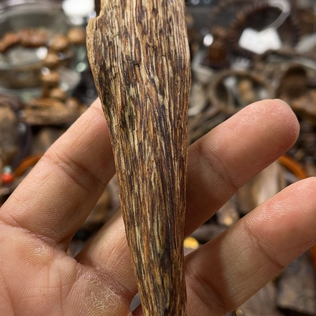 沉香碎屑沉香都彭