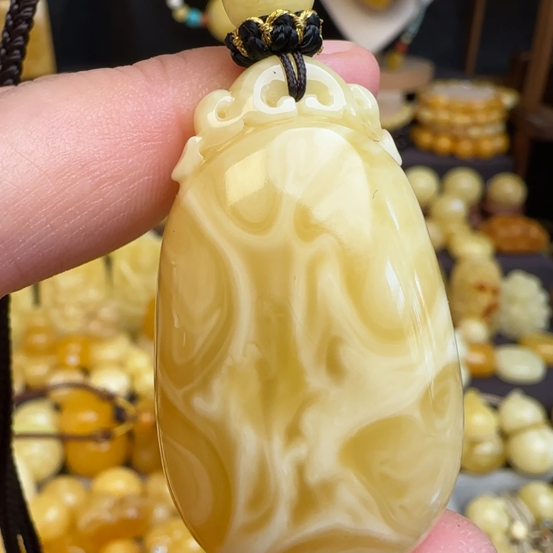 琥珀未镶嵌套链天然俄料浓蜡妖花蜜蜡福贝无事牌