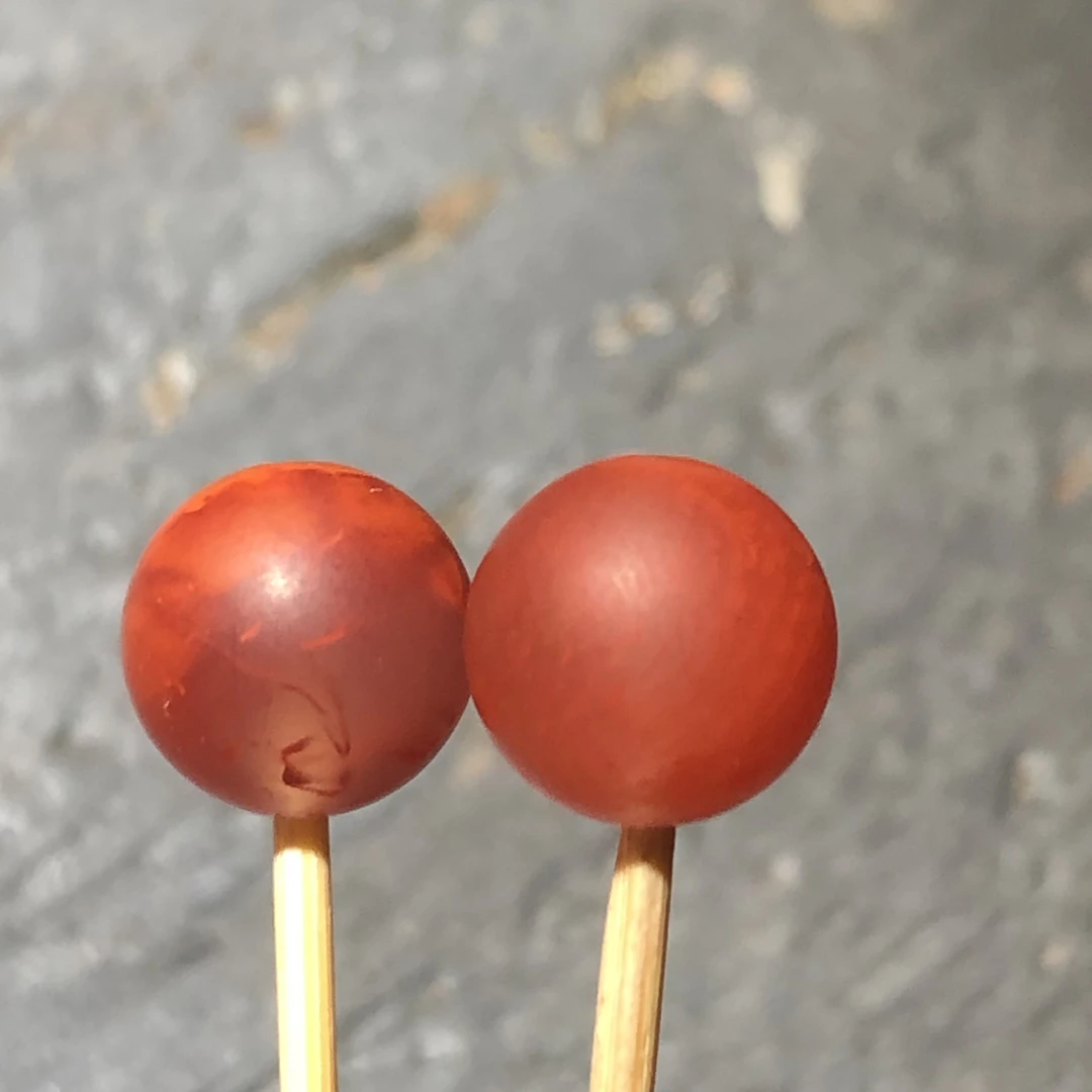 川料原矿南红纯手工打磨尺寸9.8毫米，无裂