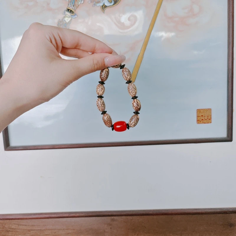 S-0074 精选手串搭配无礼盒