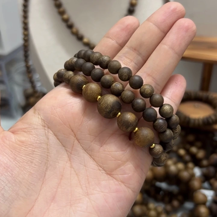 沉香碎屑沉香乌身三圈设计款 重量11.6