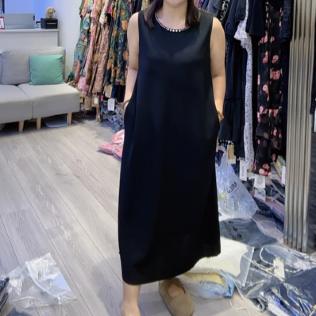 65330后背蕾丝领口珍珠坎袖连衣裙