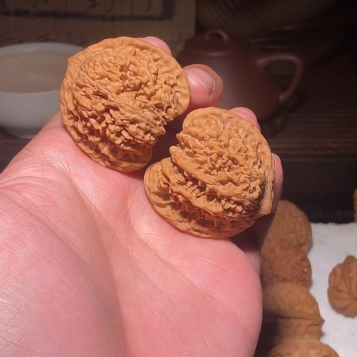 文玩核桃手把件满天星