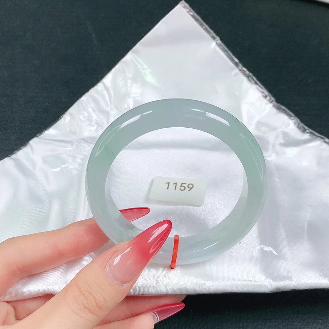 翡翠未镶嵌手镯天然翡翠手镯04