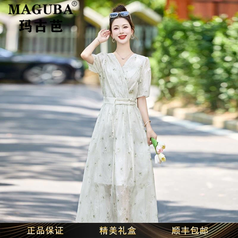 玛古芭女装时尚碎花白色连衣裙女夏季修身新款收腰气质优雅长裙