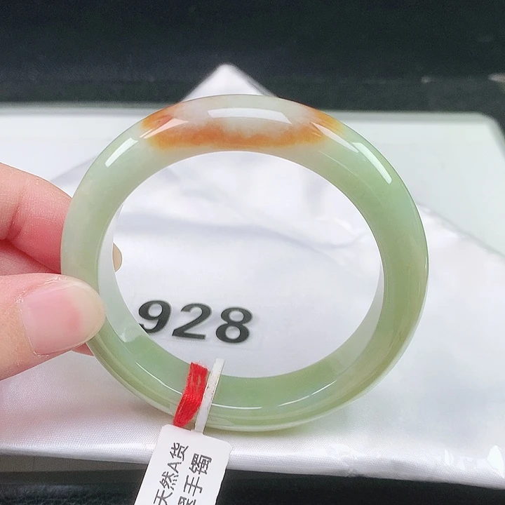 翡翠未镶嵌手镯928