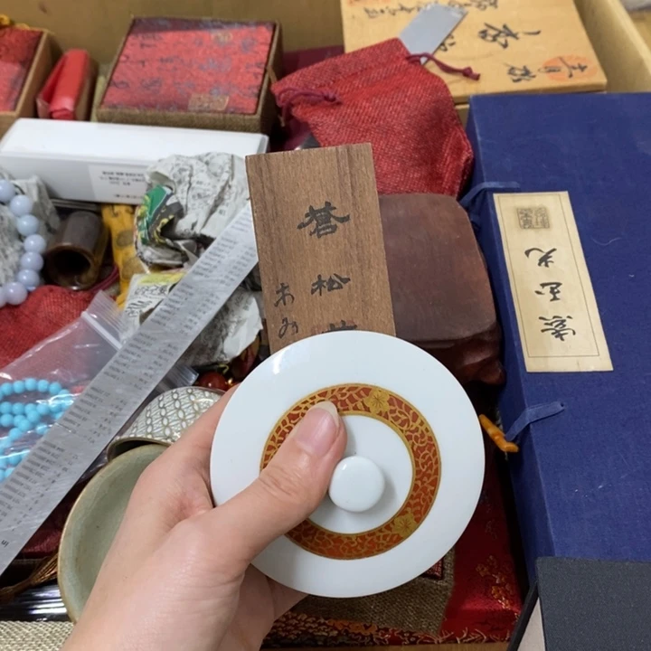 瓷片哈中古工艺品一件