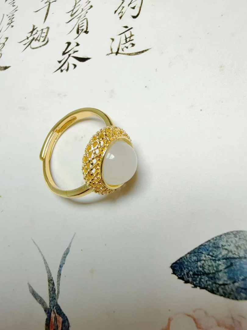 和田玉白玉冰底戒指设计款合金镶嵌
