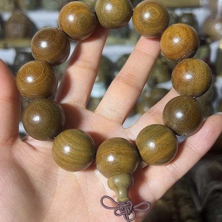 木赤***极阿根廷绿毯三通手串