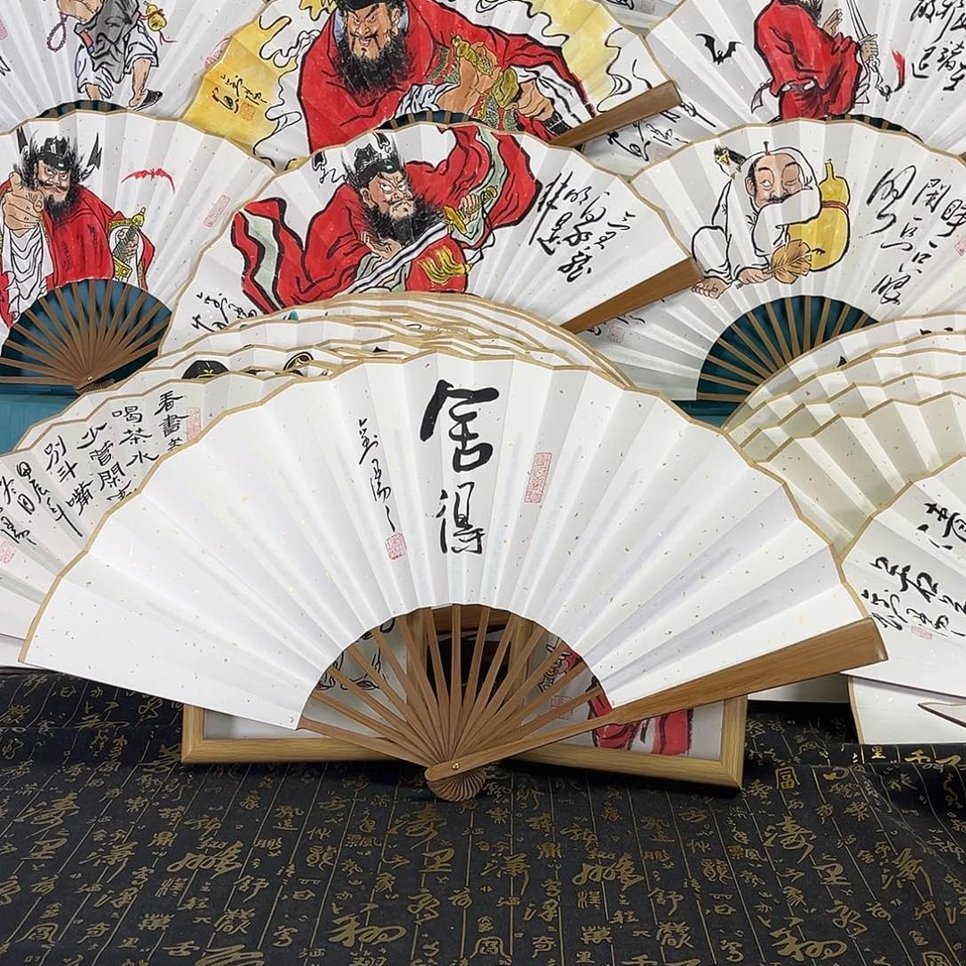 国画手绘折扇一把