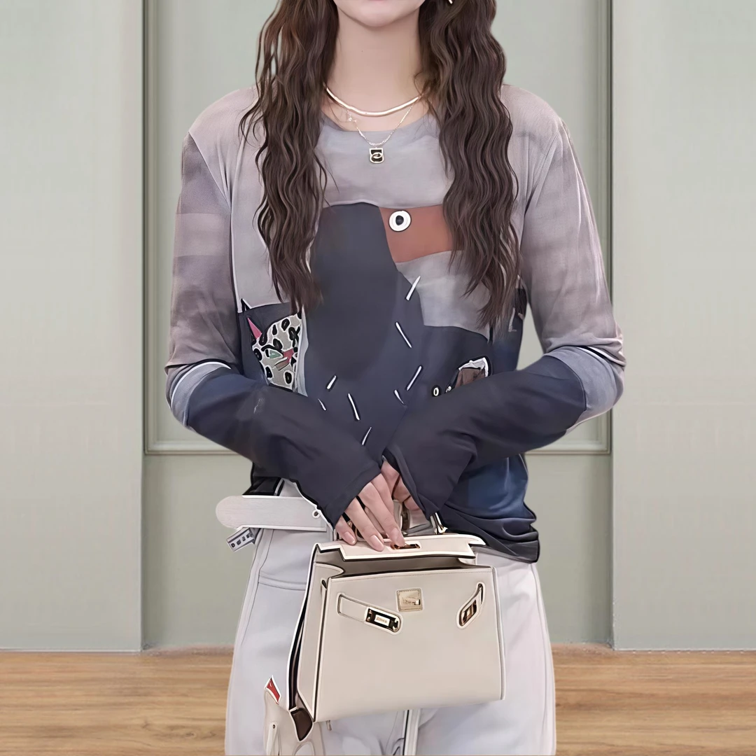 2025秋季图案印花网纱打底衫长袖圆领套头上衣百搭老钱风女装