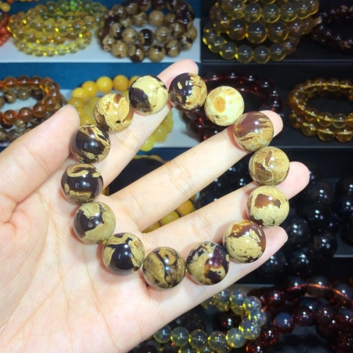 琥珀未镶嵌手链馆藏级一刀料同料满妖孽溶洞手串