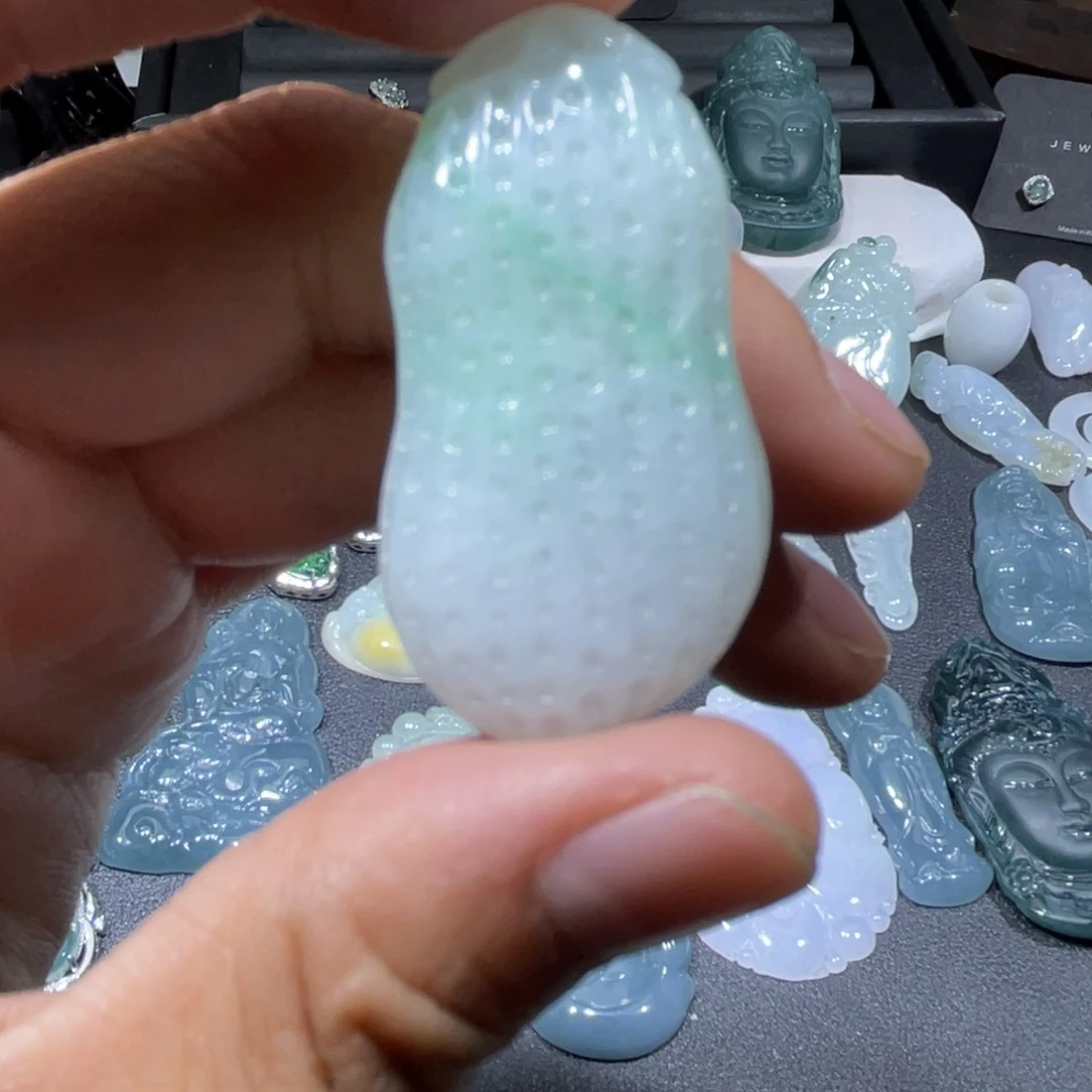 翡翠未镶嵌颈饰333