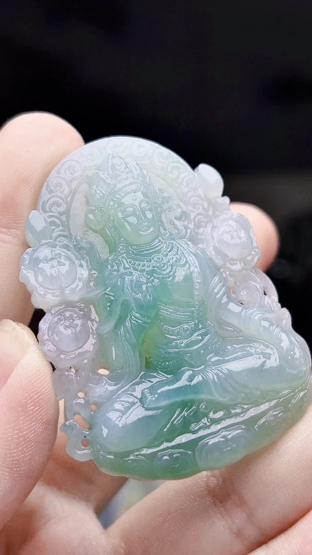 天然缅甸翡翠冰胶飘绿度母观音毛货买断需抛光尺寸52-37-11