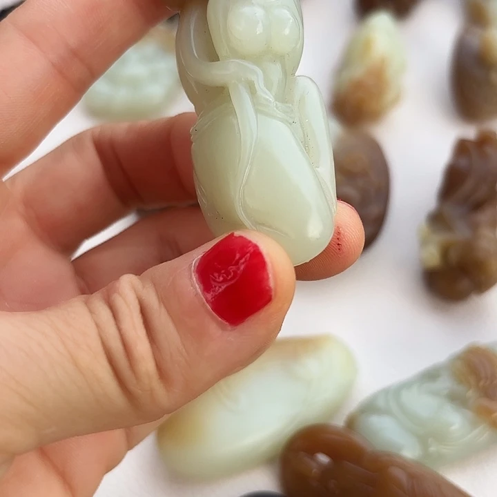 和田玉未镶嵌吊坠(不含链)