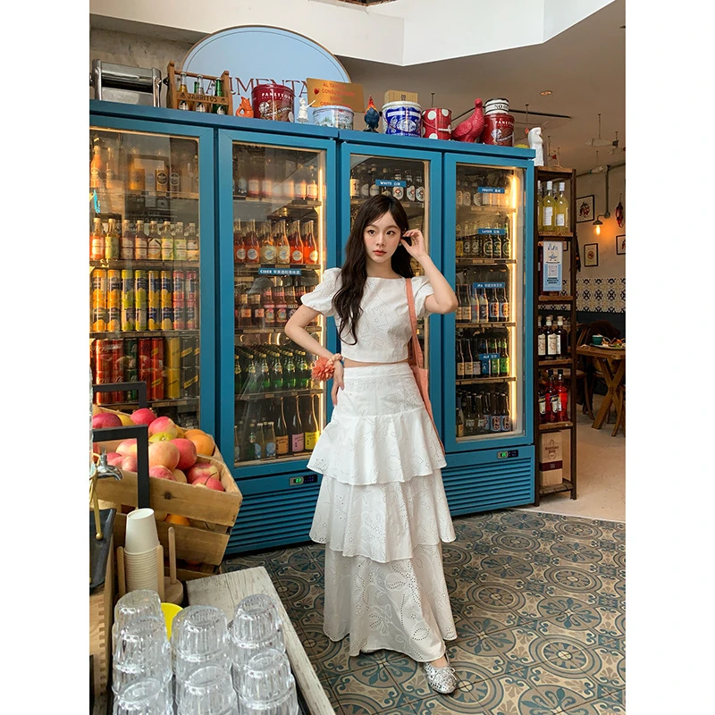 十三行女装夏款2025夏季新款时髦小众镂空绑带五一旅游出街衣服