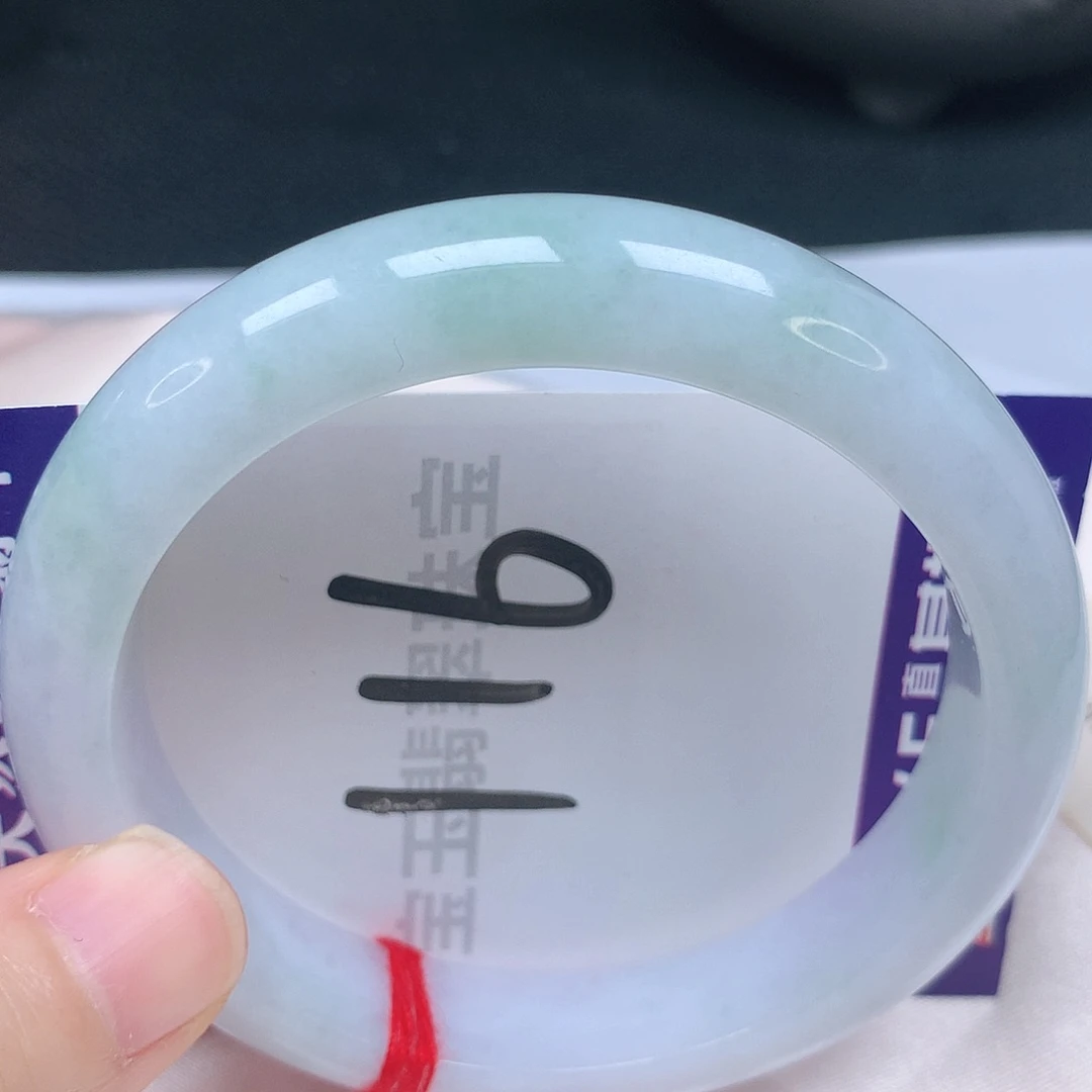 翡翠手镯未镶嵌58圈口