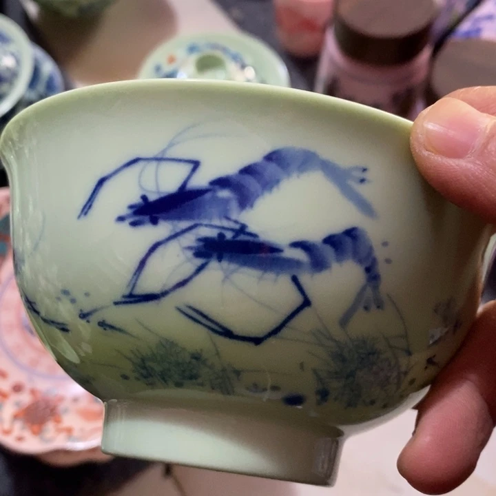 摆件陶绿稀土虾趣图五寸碗